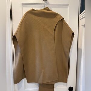 COS Cape - camel color